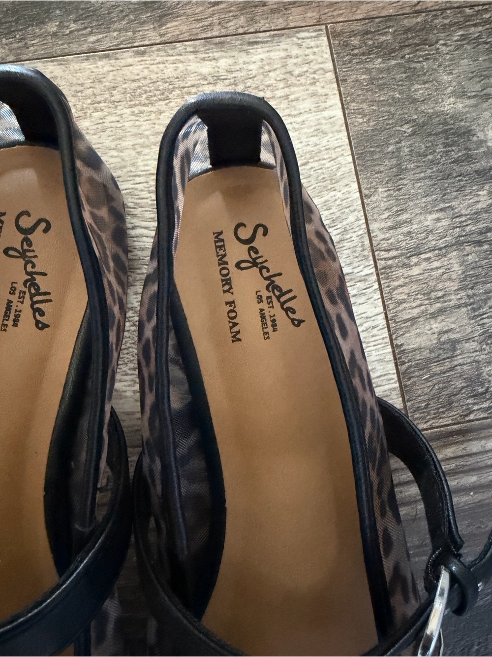 Seychelles Leopard Mary Jane Flats – Size 8 - Picture 2 of 6